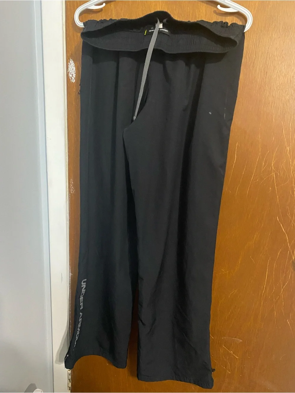 Under Armour Black Training Pants - Picture 2 of 3